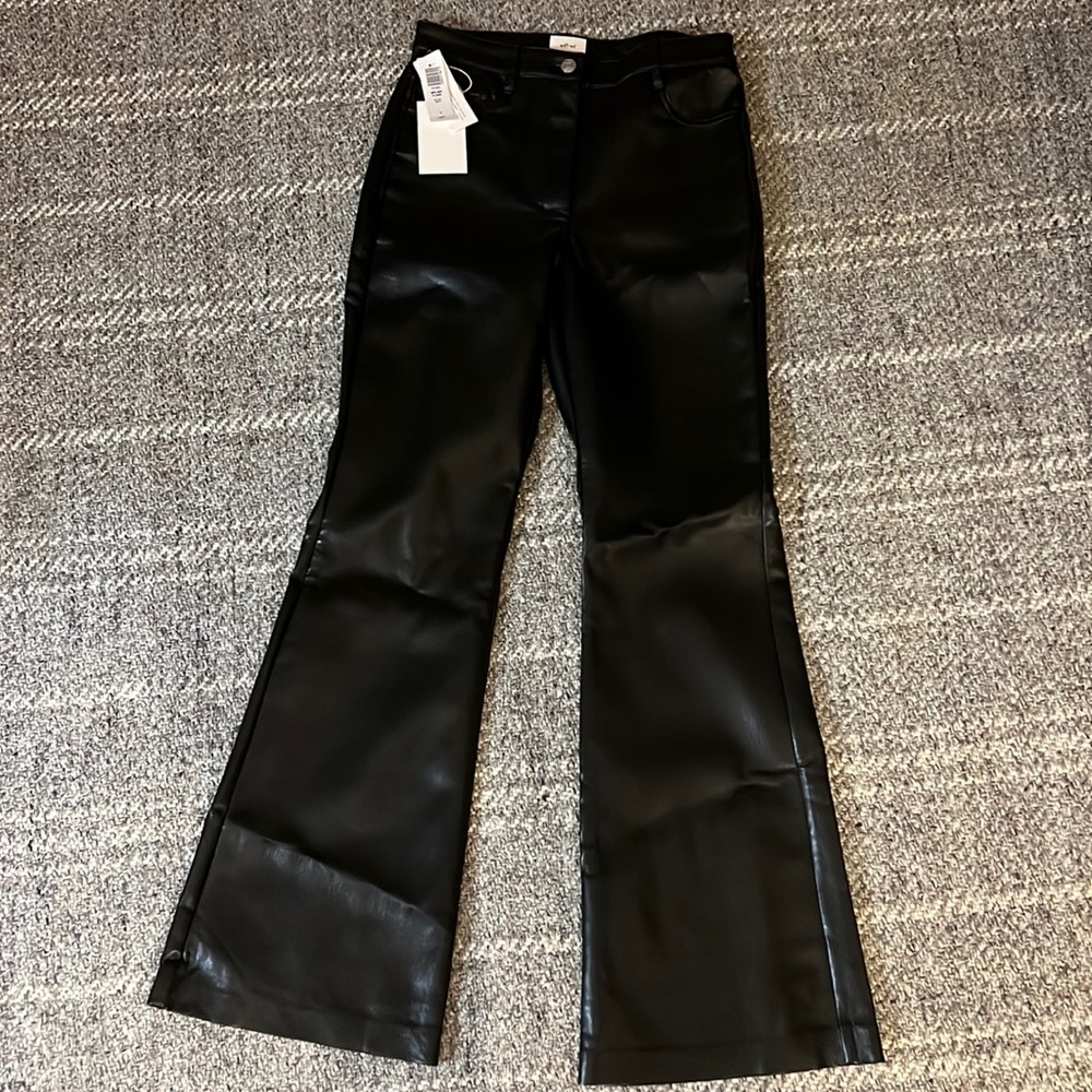 Aritzia Wilfred Melina Flare size 6 NWT